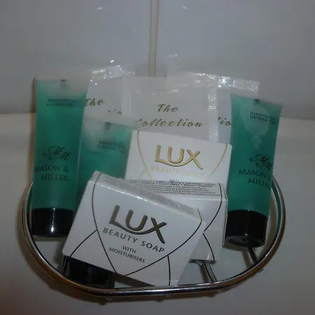 The Belted Will 3* Farlam