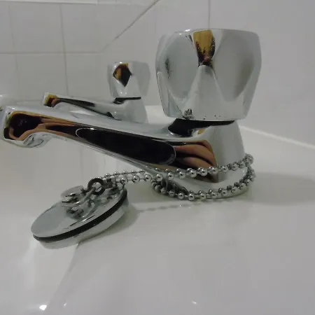 The Belted Will 3* Farlam