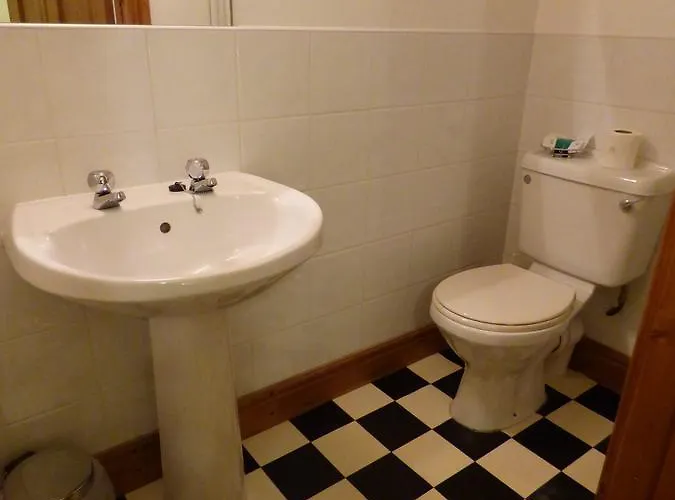 The Belted Will Inn 3*